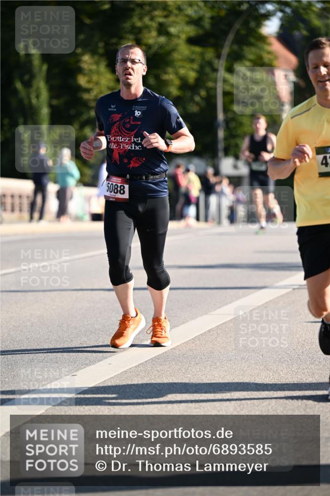 01.09.2024 - BARMER Alsterlauf Dr. Thomas Lammeyer http://msf.ph/oto/6893585 01.09.2024 09:27:58 Laufen 5088, 4 meine-sportfotos.de