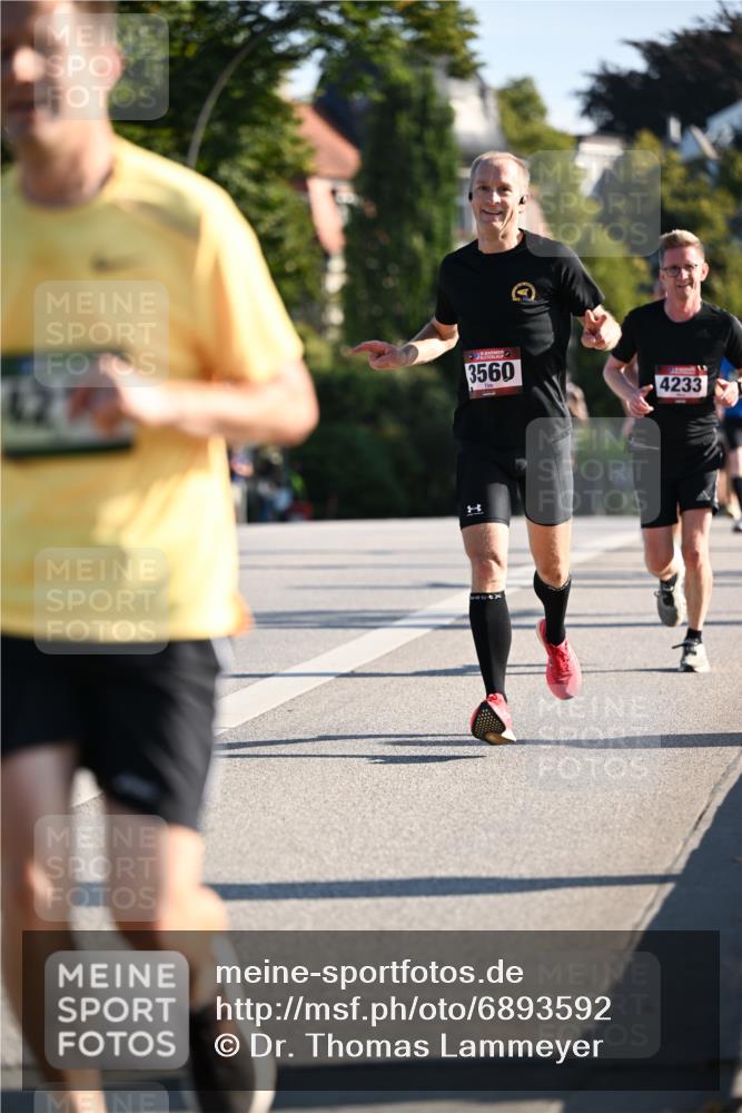 01.09.2024 - BARMER Alsterlauf Dr. Thomas Lammeyer http://msf.ph/oto/6893592 01.09.2024 09:27:59 Laufen 127, 3560, 4233 meine-sportfotos.de