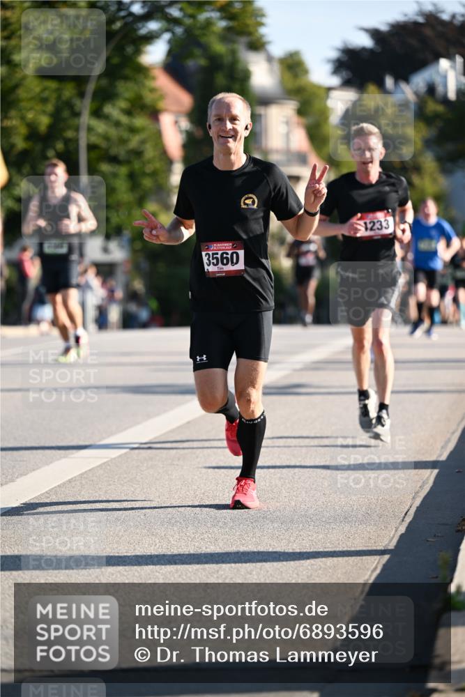 01.09.2024 - BARMER Alsterlauf Dr. Thomas Lammeyer http://msf.ph/oto/6893596 01.09.2024 09:27:59 Laufen 3560, 1233 meine-sportfotos.de