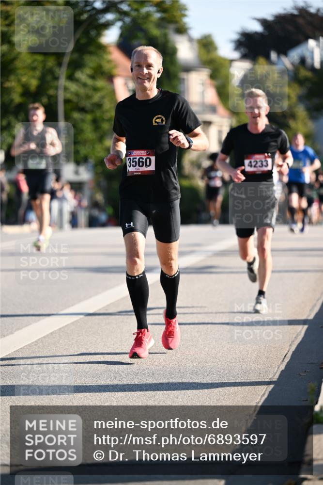01.09.2024 - BARMER Alsterlauf Dr. Thomas Lammeyer http://msf.ph/oto/6893597 01.09.2024 09:27:59 Laufen 35, 3560, 4233, 1 meine-sportfotos.de