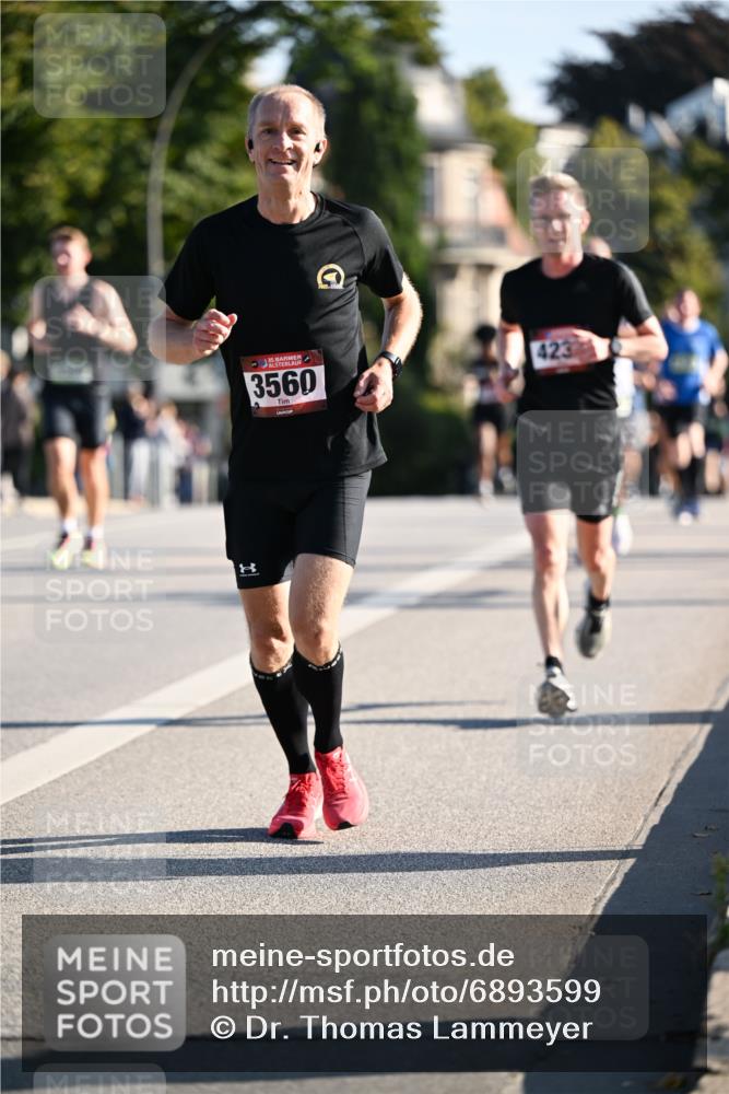 01.09.2024 - BARMER Alsterlauf Dr. Thomas Lammeyer http://msf.ph/oto/6893599 01.09.2024 09:28:00 Laufen 135, 3560, 423 meine-sportfotos.de