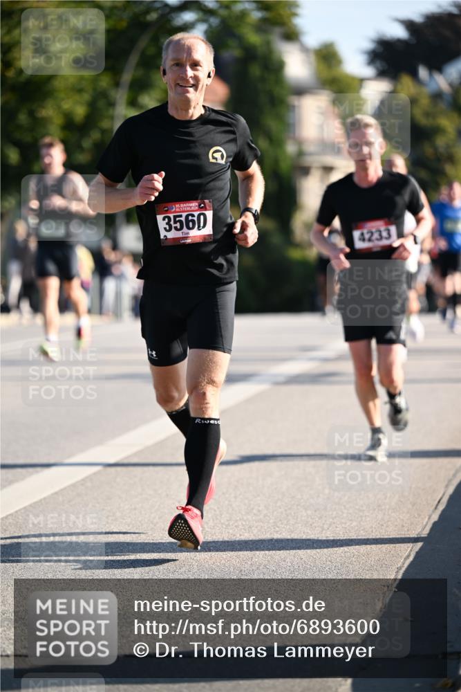 01.09.2024 - BARMER Alsterlauf Dr. Thomas Lammeyer http://msf.ph/oto/6893600 01.09.2024 09:28:00 Laufen 9, 35, 3560, 4233 meine-sportfotos.de