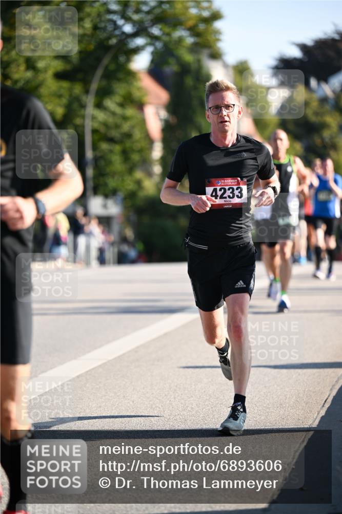 01.09.2024 - BARMER Alsterlauf Dr. Thomas Lammeyer http://msf.ph/oto/6893606 01.09.2024 09:28:01 Laufen 35, 4233 meine-sportfotos.de