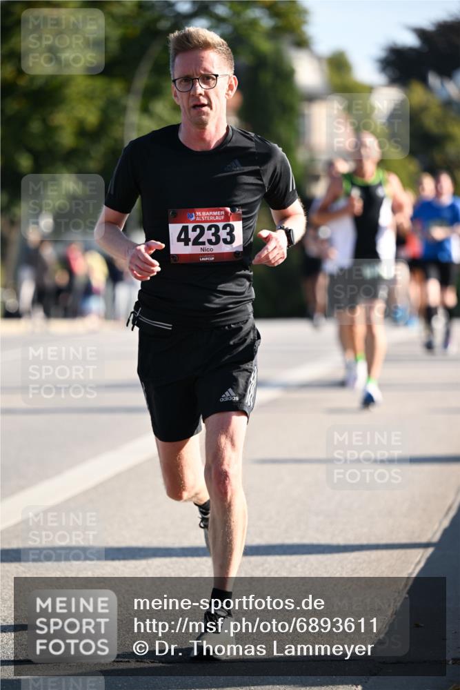 01.09.2024 - BARMER Alsterlauf Dr. Thomas Lammeyer http://msf.ph/oto/6893611 01.09.2024 09:28:01 Laufen 1635, 4233 meine-sportfotos.de