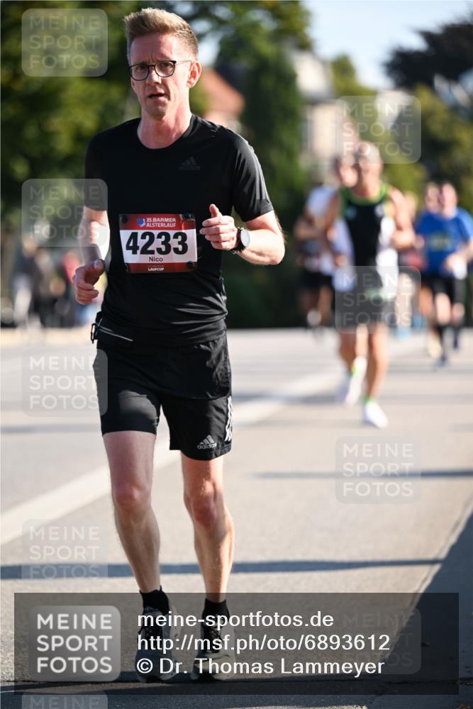 01.09.2024 - BARMER Alsterlauf Dr. Thomas Lammeyer http://msf.ph/oto/6893612 01.09.2024 09:28:01 Laufen 1035, 4233 meine-sportfotos.de
