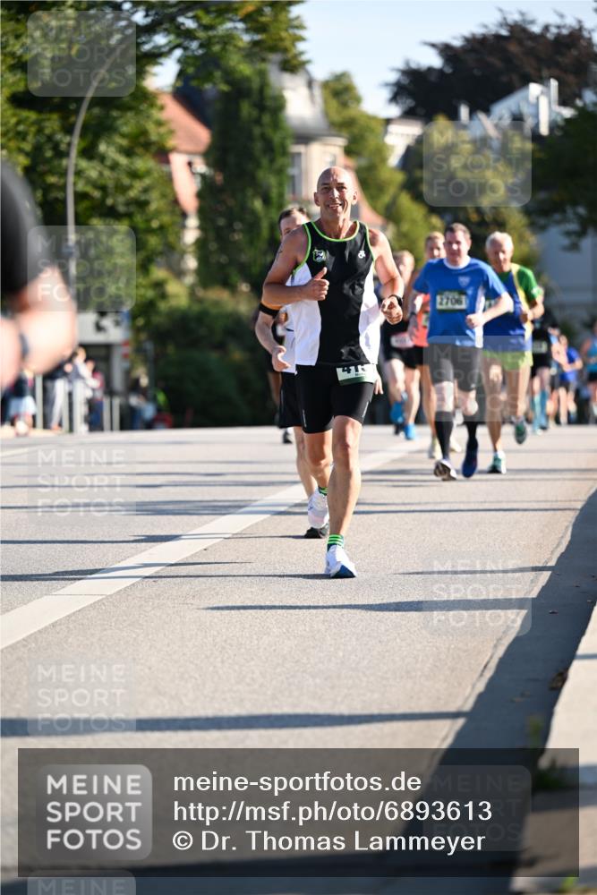 01.09.2024 - BARMER Alsterlauf Dr. Thomas Lammeyer http://msf.ph/oto/6893613 01.09.2024 09:28:02 Laufen 410, 2706 meine-sportfotos.de