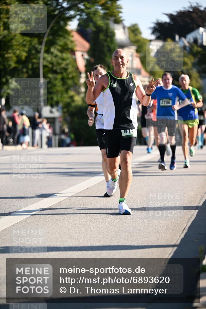 01.09.2024 - BARMER Alsterlauf Dr. Thomas Lammeyer http://msf.ph/oto/6893620 01.09.2024 09:28:03 Laufen 41, 2706 meine-sportfotos.de