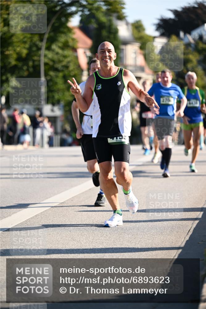 01.09.2024 - BARMER Alsterlauf Dr. Thomas Lammeyer http://msf.ph/oto/6893623 01.09.2024 09:28:03 Laufen 50, 2706 meine-sportfotos.de
