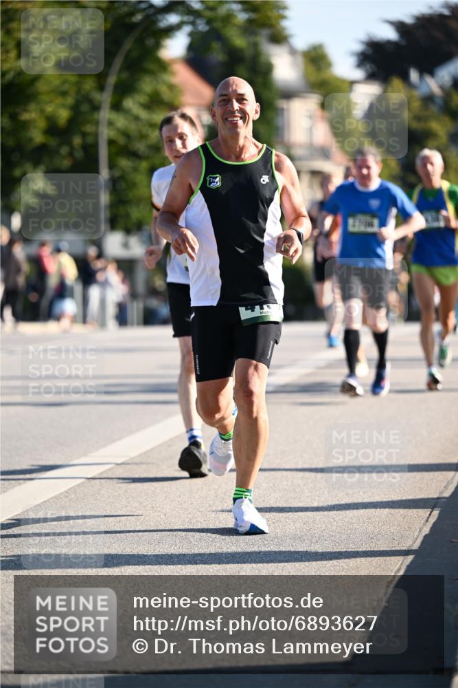 01.09.2024 - BARMER Alsterlauf Dr. Thomas Lammeyer http://msf.ph/oto/6893627 01.09.2024 09:28:03 Laufen  meine-sportfotos.de
