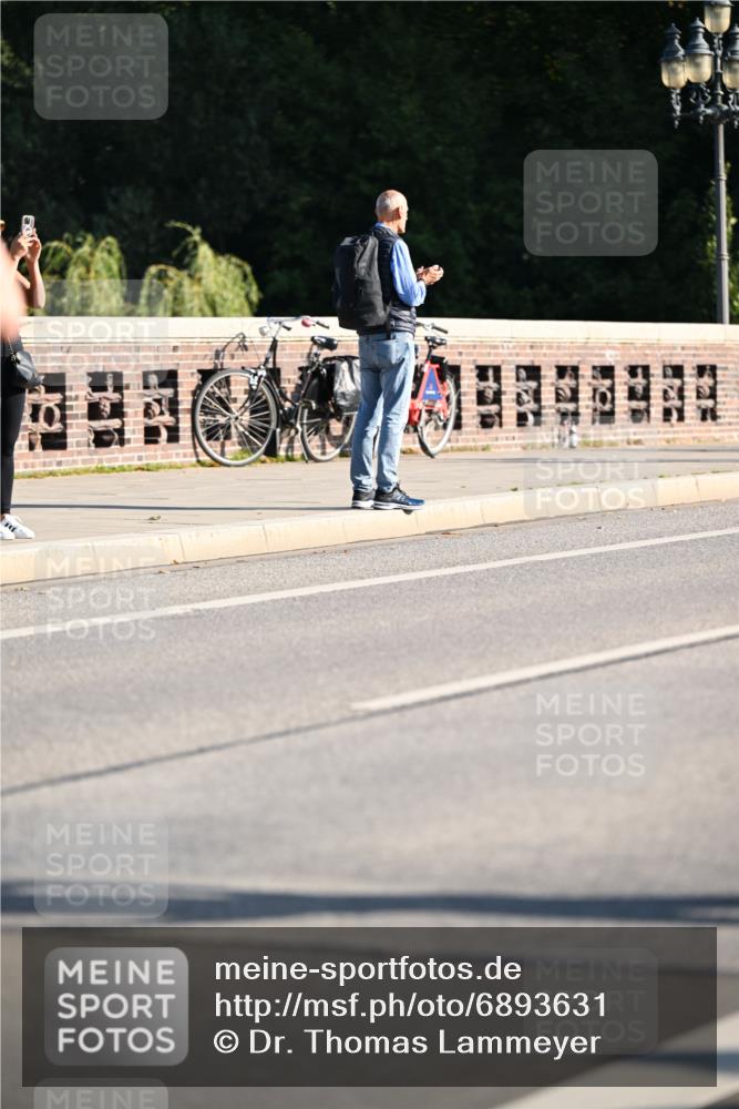 01.09.2024 - BARMER Alsterlauf Dr. Thomas Lammeyer http://msf.ph/oto/6893631 01.09.2024 09:28:05 Laufen  meine-sportfotos.de