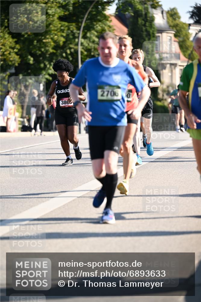 01.09.2024 - BARMER Alsterlauf Dr. Thomas Lammeyer http://msf.ph/oto/6893633 01.09.2024 09:28:06 Laufen 3868, 2706, 0 meine-sportfotos.de