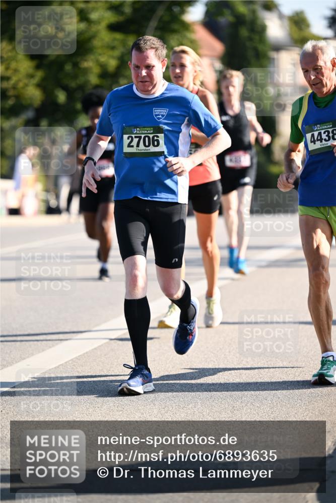 01.09.2024 - BARMER Alsterlauf Dr. Thomas Lammeyer http://msf.ph/oto/6893635 01.09.2024 09:28:06 Laufen 135, 2706, 35, 4438 meine-sportfotos.de