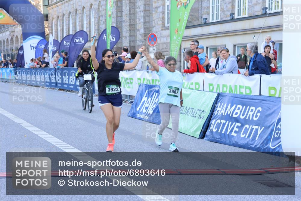 01.09.2024 - BARMER Alsterlauf Strokosch-Dieckow http://msf.ph/oto/6893646 01.09.2024 10:54:01 Ziel 172, 3922, 3967 meine-sportfotos.de