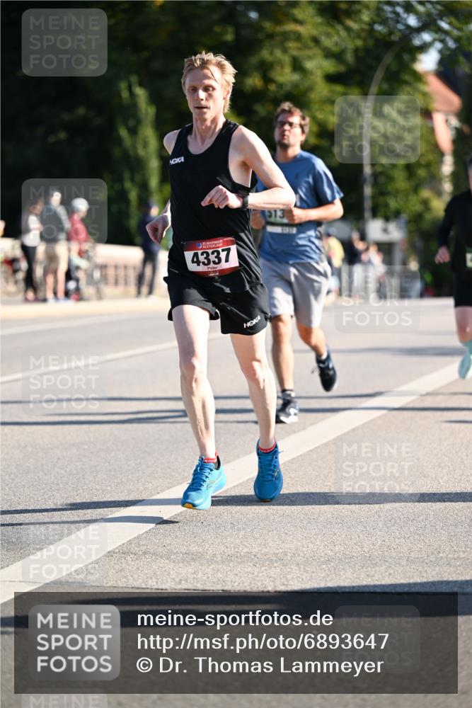 01.09.2024 - BARMER Alsterlauf Dr. Thomas Lammeyer http://msf.ph/oto/6893647 01.09.2024 09:28:09 Laufen 35, 4337, 513 meine-sportfotos.de