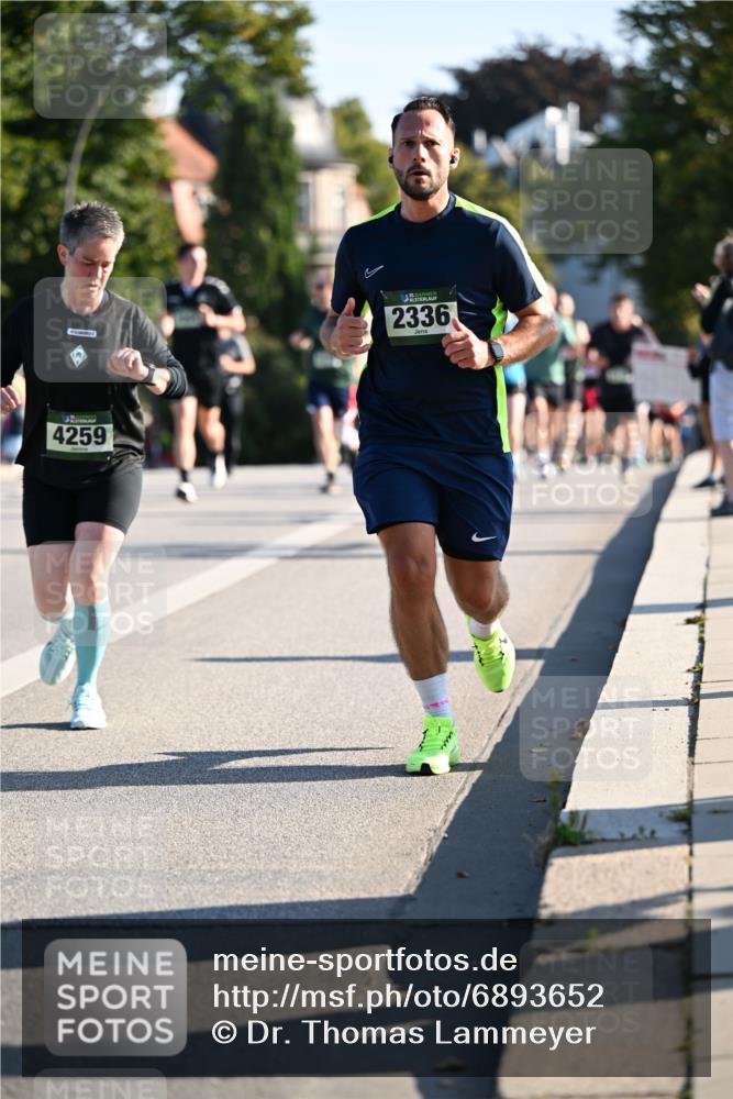 01.09.2024 - BARMER Alsterlauf Dr. Thomas Lammeyer http://msf.ph/oto/6893652 01.09.2024 09:28:10 Laufen 2336, 4259 meine-sportfotos.de