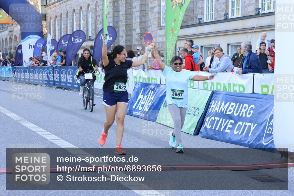 01.09.2024 - BARMER Alsterlauf Strokosch-Dieckow http://msf.ph/oto/6893656 01.09.2024 10:54:02 Ziel 172, 3922, 3967 meine-sportfotos.de