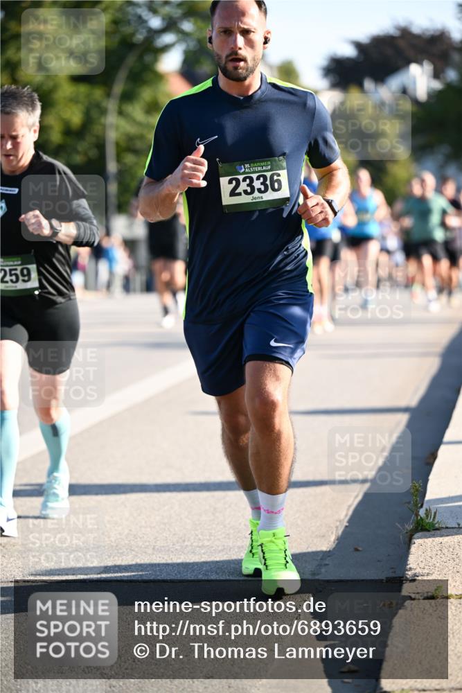 01.09.2024 - BARMER Alsterlauf Dr. Thomas Lammeyer http://msf.ph/oto/6893659 01.09.2024 09:28:11 Laufen 259, 35, 2336 meine-sportfotos.de