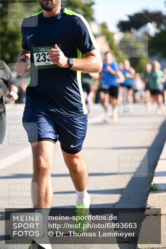 01.09.2024 - BARMER Alsterlauf Dr. Thomas Lammeyer http://msf.ph/oto/6893663 01.09.2024 09:28:11 Laufen 35, 233 meine-sportfotos.de