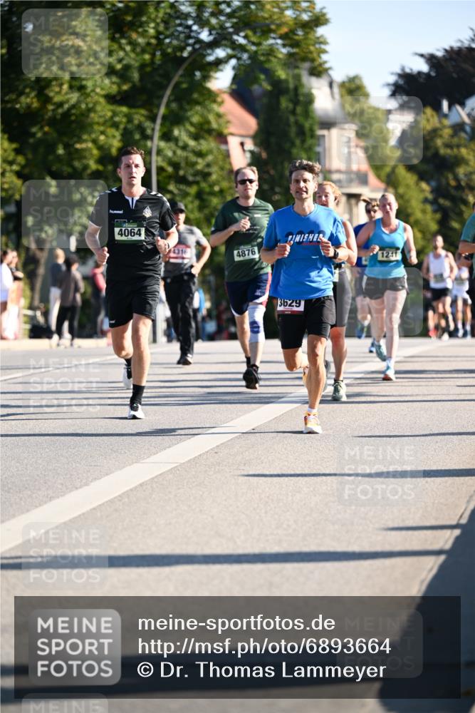 01.09.2024 - BARMER Alsterlauf Dr. Thomas Lammeyer http://msf.ph/oto/6893664 01.09.2024 09:28:12 Laufen 4064, 4316, 4876, 3629, 1241 meine-sportfotos.de