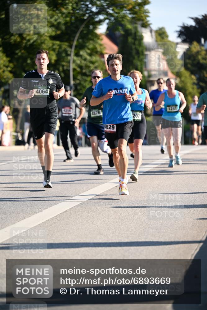 01.09.2024 - BARMER Alsterlauf Dr. Thomas Lammeyer http://msf.ph/oto/6893669 01.09.2024 09:28:13 Laufen 4064, 4314, 4876, 3629, 207 meine-sportfotos.de