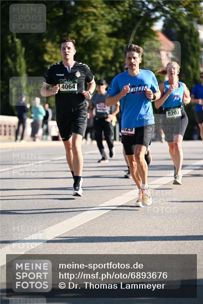 01.09.2024 - BARMER Alsterlauf Dr. Thomas Lammeyer http://msf.ph/oto/6893676 01.09.2024 09:28:14 Laufen 4064, 4206, 0029, 8207 meine-sportfotos.de