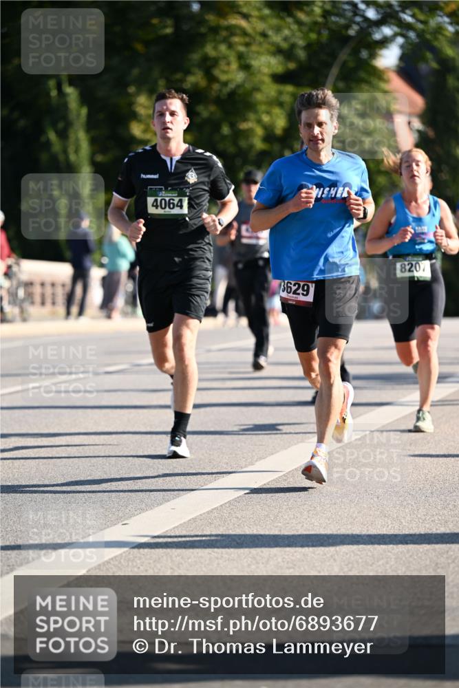 01.09.2024 - BARMER Alsterlauf Dr. Thomas Lammeyer http://msf.ph/oto/6893677 01.09.2024 09:28:14 Laufen 4064, 8207, 3629 meine-sportfotos.de