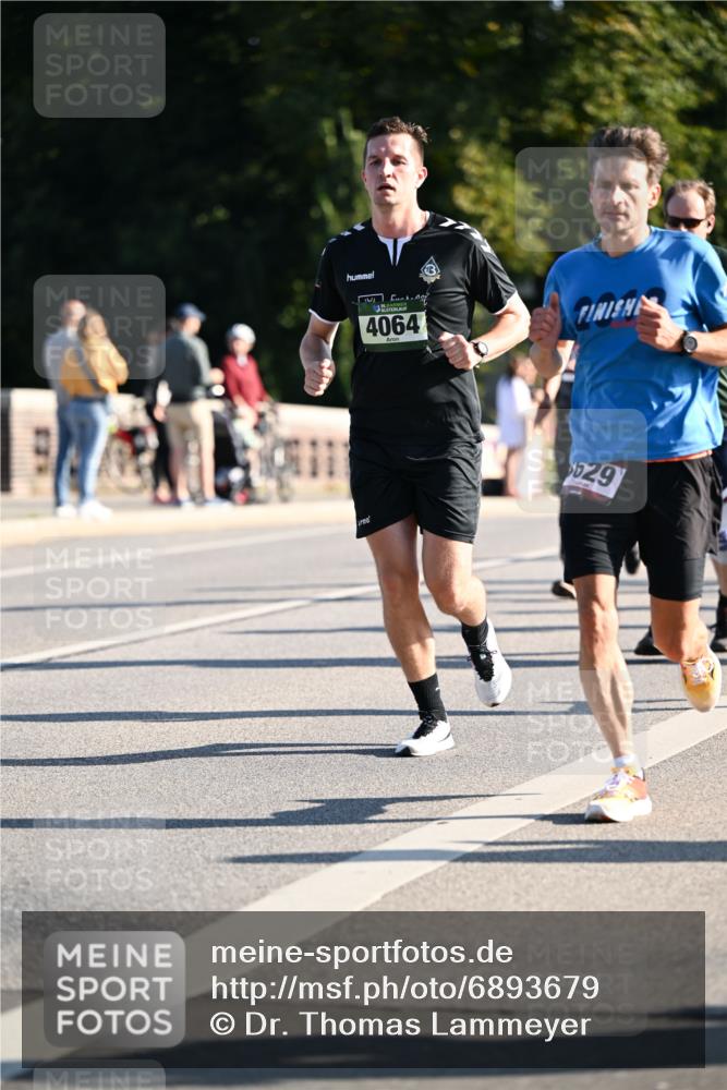 01.09.2024 - BARMER Alsterlauf Dr. Thomas Lammeyer http://msf.ph/oto/6893679 01.09.2024 09:28:14 Laufen 4064, 629 meine-sportfotos.de