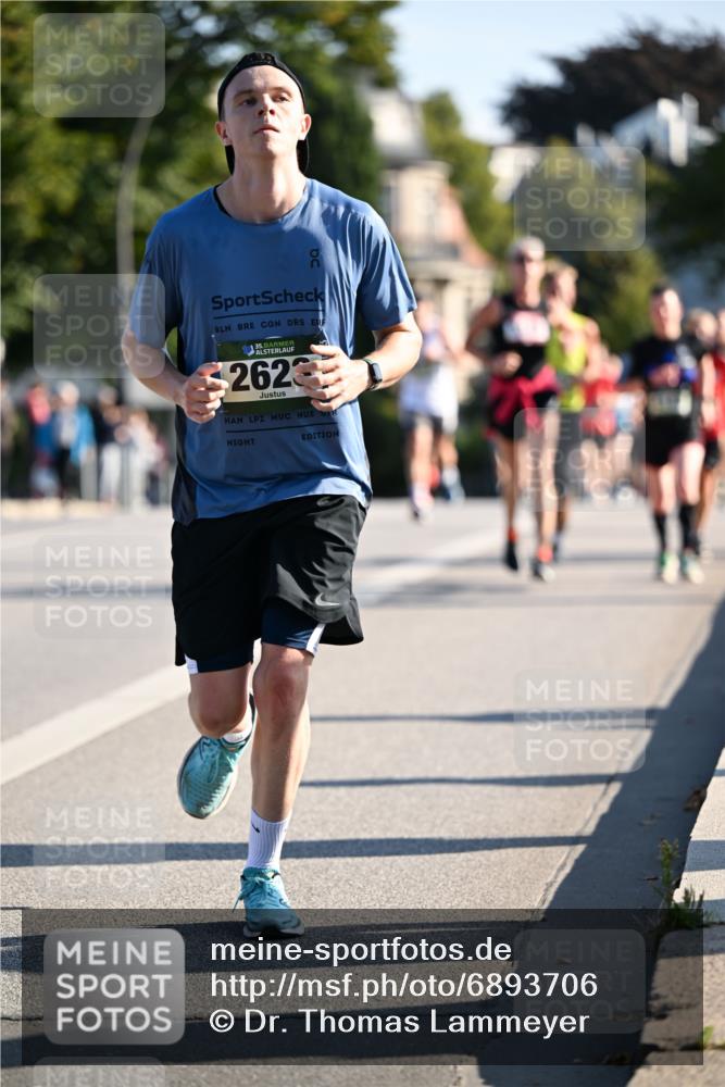 01.09.2024 - BARMER Alsterlauf Dr. Thomas Lammeyer http://msf.ph/oto/6893706 01.09.2024 09:28:19 Laufen 06, 35, 2623 meine-sportfotos.de