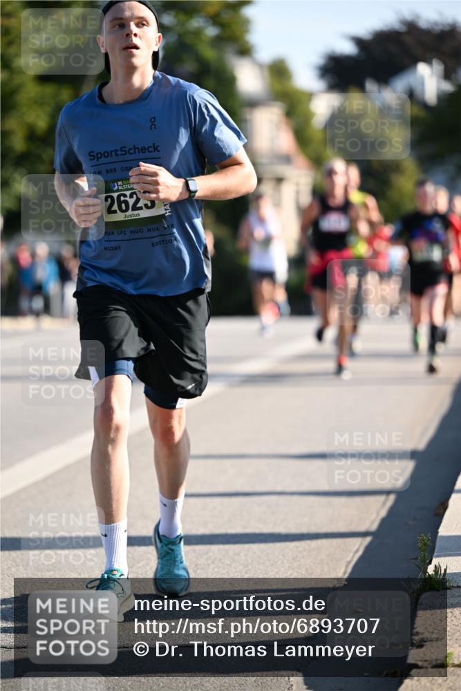 01.09.2024 - BARMER Alsterlauf Dr. Thomas Lammeyer http://msf.ph/oto/6893707 01.09.2024 09:28:19 Laufen 35, 2625 meine-sportfotos.de
