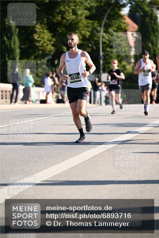01.09.2024 - BARMER Alsterlauf Dr. Thomas Lammeyer http://msf.ph/oto/6893716 01.09.2024 09:28:21 Laufen 4848, 8132 meine-sportfotos.de