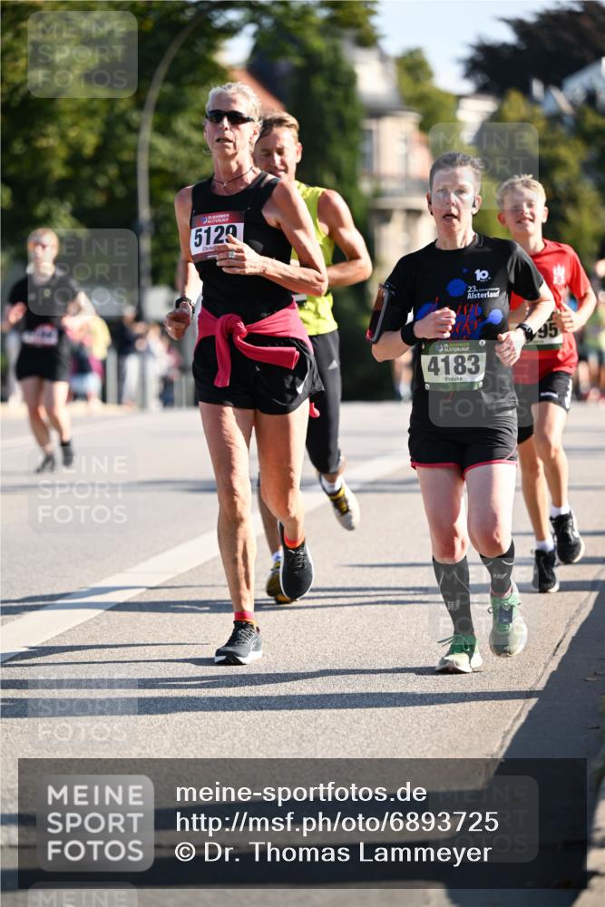 01.09.2024 - BARMER Alsterlauf Dr. Thomas Lammeyer http://msf.ph/oto/6893725 01.09.2024 09:28:22 Laufen 135, 5129, 23, 35, 4183, 95 meine-sportfotos.de
