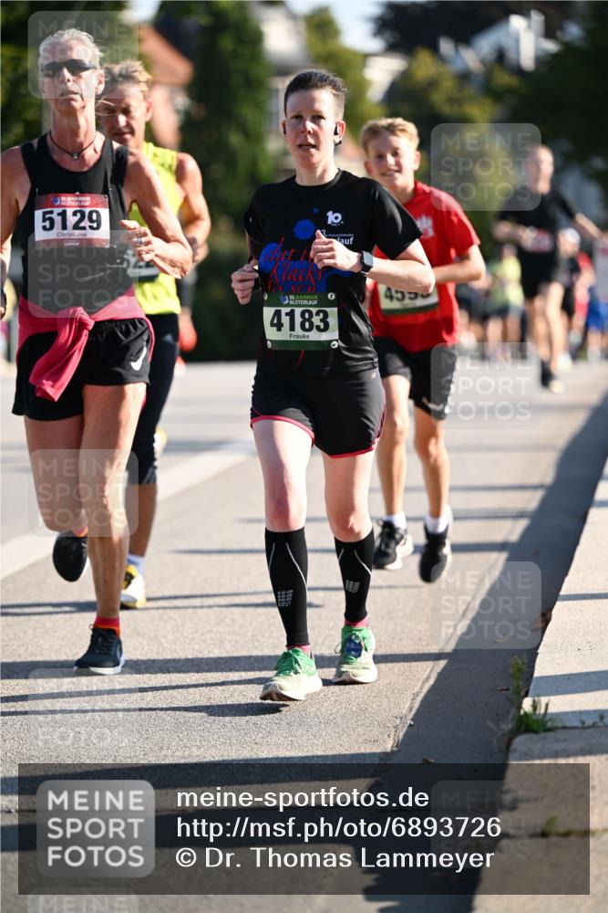01.09.2024 - BARMER Alsterlauf Dr. Thomas Lammeyer http://msf.ph/oto/6893726 01.09.2024 09:28:23 Laufen 135, 5129, 35, 0, 455, 4183 meine-sportfotos.de