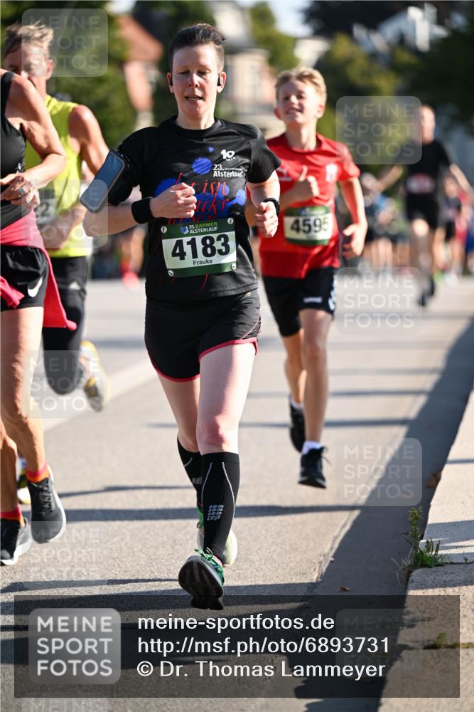 01.09.2024 - BARMER Alsterlauf Dr. Thomas Lammeyer http://msf.ph/oto/6893731 01.09.2024 09:28:23 Laufen 23, 10, 0, 35, 4183, 4595 meine-sportfotos.de