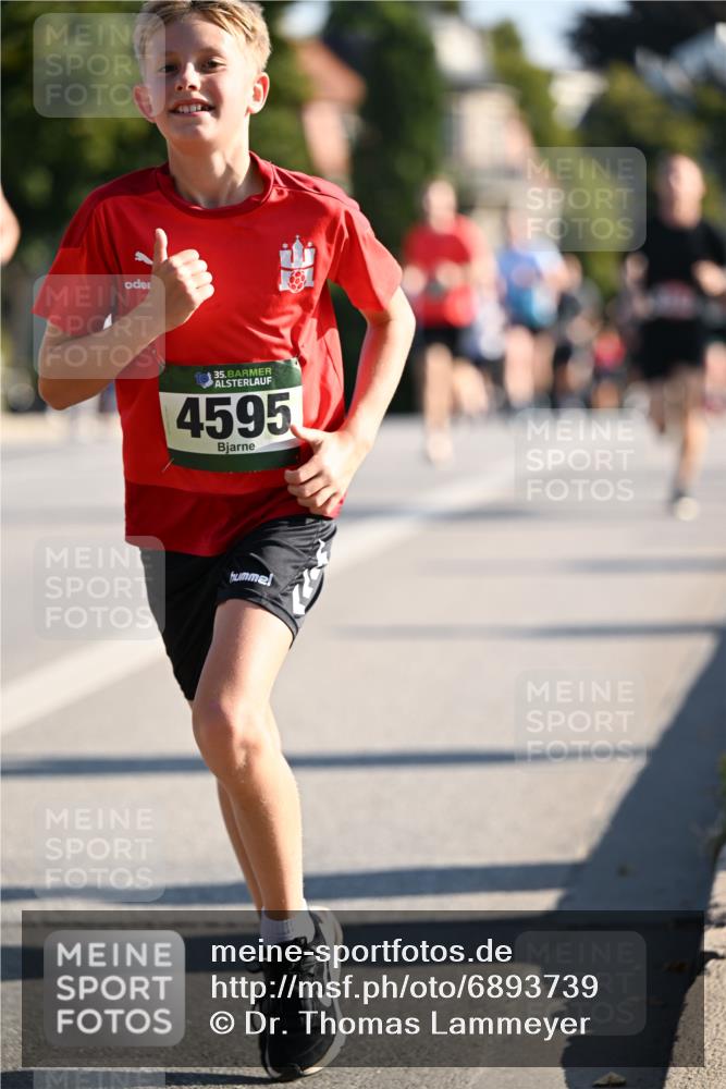 01.09.2024 - BARMER Alsterlauf Dr. Thomas Lammeyer http://msf.ph/oto/6893739 01.09.2024 09:28:24 Laufen 35, 4595 meine-sportfotos.de