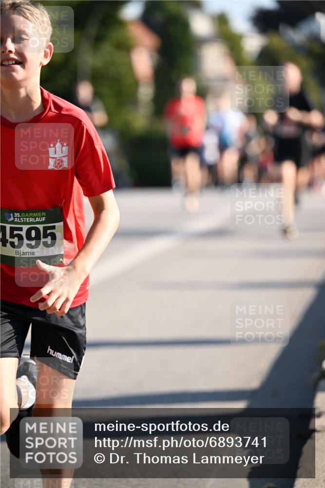 01.09.2024 - BARMER Alsterlauf Dr. Thomas Lammeyer http://msf.ph/oto/6893741 01.09.2024 09:28:25 Laufen 35, 4595 meine-sportfotos.de