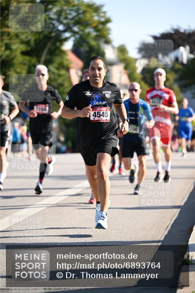 01.09.2024 - BARMER Alsterlauf Dr. Thomas Lammeyer http://msf.ph/oto/6893764 01.09.2024 09:28:32 Laufen 4545 meine-sportfotos.de