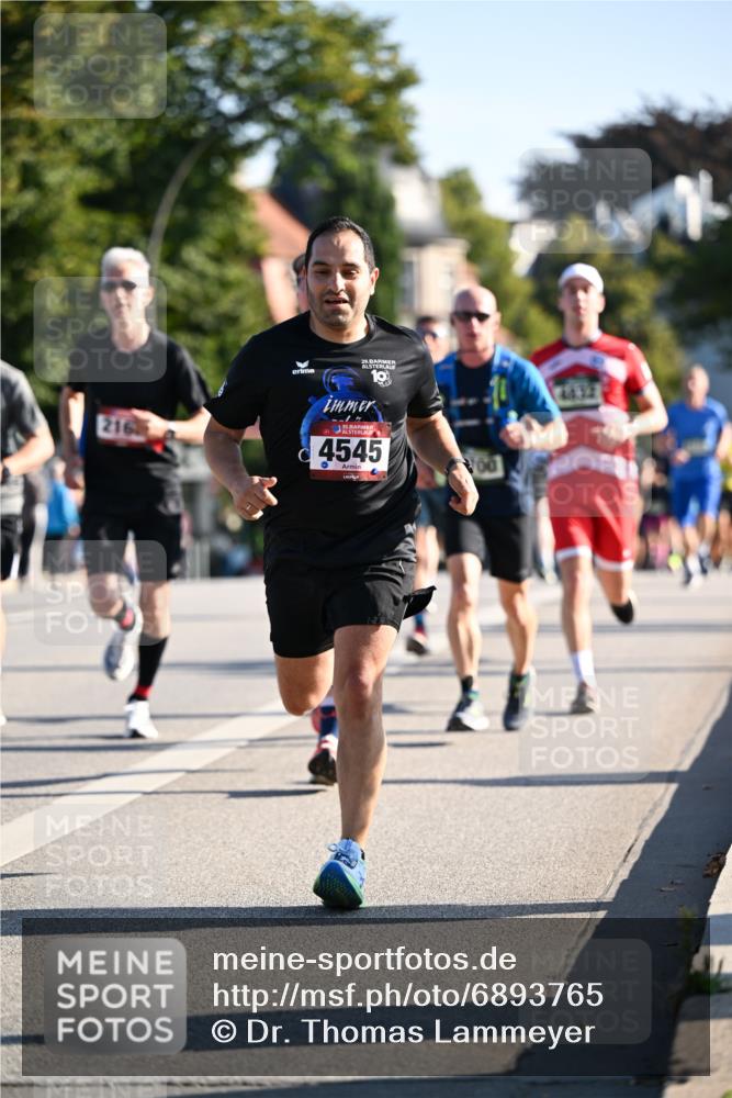 01.09.2024 - BARMER Alsterlauf Dr. Thomas Lammeyer http://msf.ph/oto/6893765 01.09.2024 09:28:32 Laufen 216, 29, 10, 10, 4545 meine-sportfotos.de