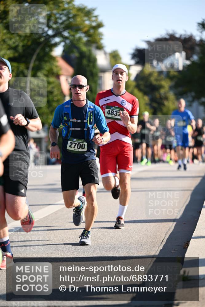 01.09.2024 - BARMER Alsterlauf Dr. Thomas Lammeyer http://msf.ph/oto/6893771 01.09.2024 09:28:33 Laufen 2700, 4832 meine-sportfotos.de