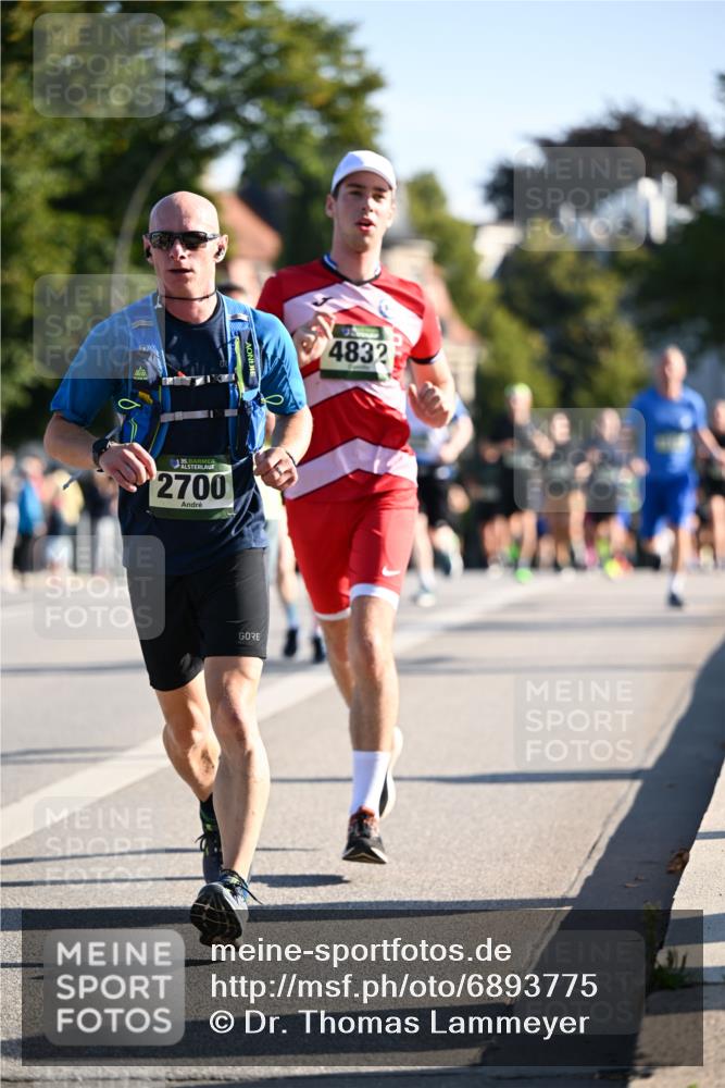 01.09.2024 - BARMER Alsterlauf Dr. Thomas Lammeyer http://msf.ph/oto/6893775 01.09.2024 09:28:34 Laufen 35, 2700, 4832 meine-sportfotos.de