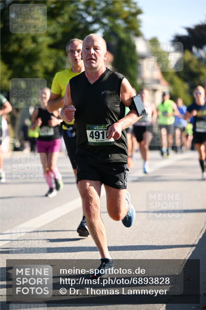 01.09.2024 - BARMER Alsterlauf Dr. Thomas Lammeyer http://msf.ph/oto/6893828 01.09.2024 09:28:43 Laufen 35, 491 meine-sportfotos.de