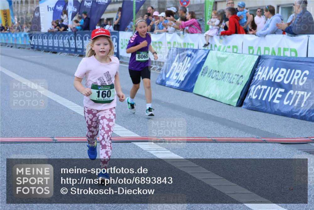 01.09.2024 - BARMER Alsterlauf Strokosch-Dieckow http://msf.ph/oto/6893843 01.09.2024 10:54:18 Ziel 160, 304, 383, 8065, 8069 meine-sportfotos.de