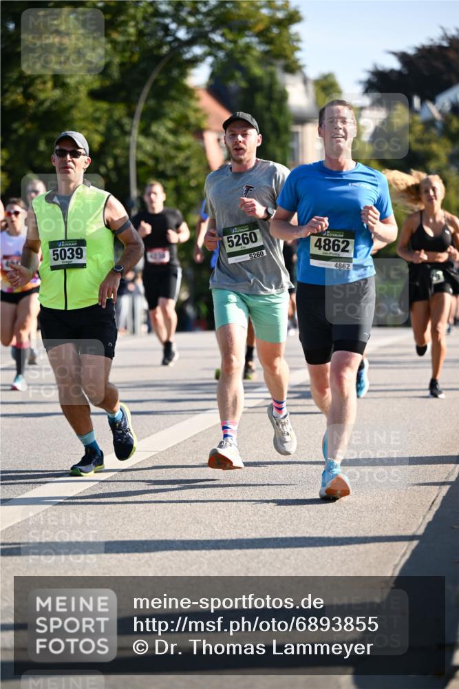 01.09.2024 - BARMER Alsterlauf Dr. Thomas Lammeyer http://msf.ph/oto/6893855 01.09.2024 09:28:48 Laufen 5039, 1, 5260, 5260, 4862, 4862 meine-sportfotos.de