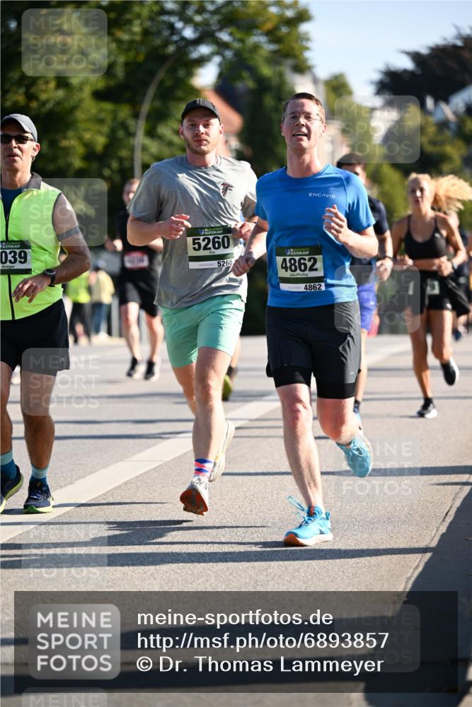 01.09.2024 - BARMER Alsterlauf Dr. Thomas Lammeyer http://msf.ph/oto/6893857 01.09.2024 09:28:48 Laufen 039, 5260, 5260, 135, 4862, 4862 meine-sportfotos.de