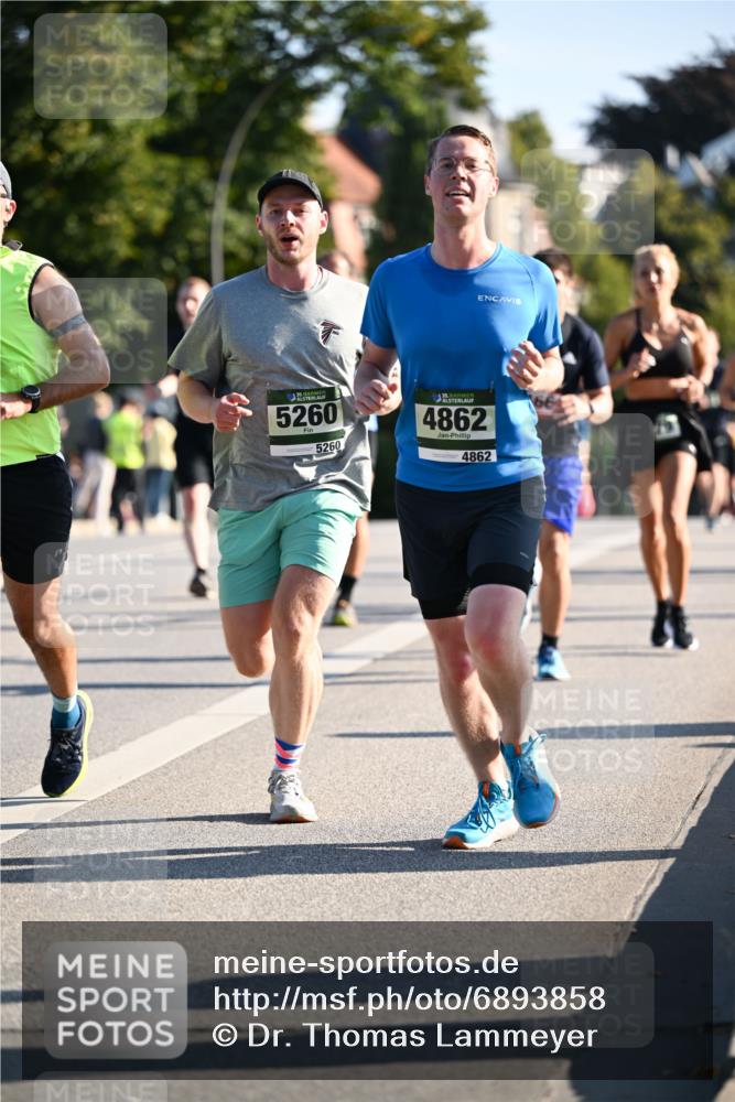 01.09.2024 - BARMER Alsterlauf Dr. Thomas Lammeyer http://msf.ph/oto/6893858 01.09.2024 09:28:49 Laufen 5260, 5260, 135, 4862, 4862 meine-sportfotos.de