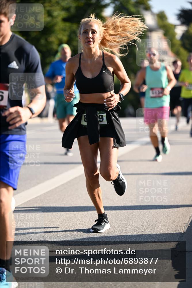 01.09.2024 - BARMER Alsterlauf Dr. Thomas Lammeyer http://msf.ph/oto/6893877 01.09.2024 09:28:51 Laufen 63 meine-sportfotos.de