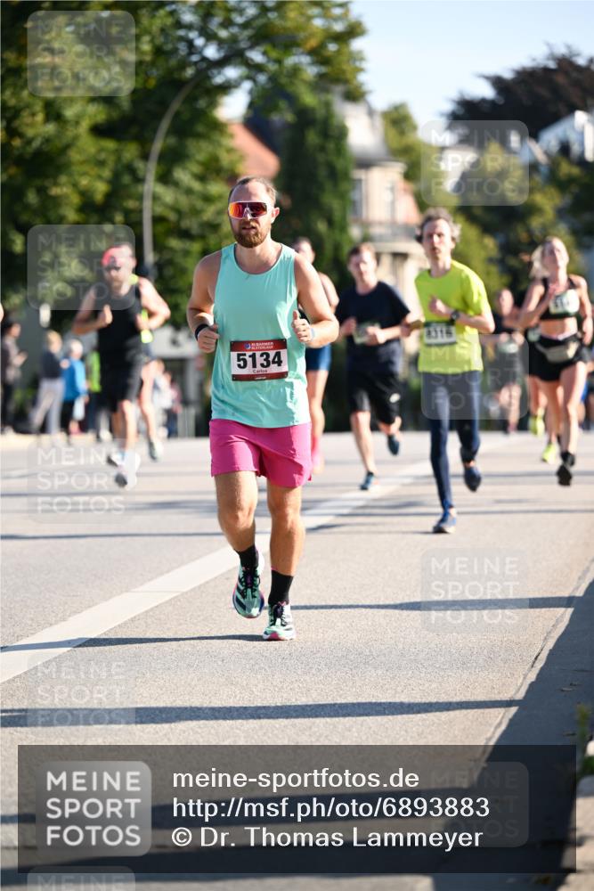 01.09.2024 - BARMER Alsterlauf Dr. Thomas Lammeyer http://msf.ph/oto/6893883 01.09.2024 09:28:52 Laufen 5134, 8316 meine-sportfotos.de