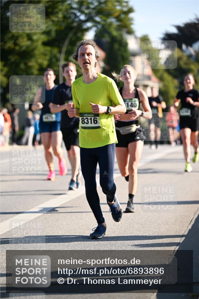 01.09.2024 - BARMER Alsterlauf Dr. Thomas Lammeyer http://msf.ph/oto/6893896 01.09.2024 09:28:55 Laufen 8316, 140 meine-sportfotos.de