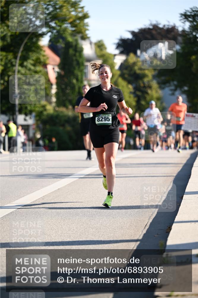 01.09.2024 - BARMER Alsterlauf Dr. Thomas Lammeyer http://msf.ph/oto/6893905 01.09.2024 09:28:56 Laufen 8295 meine-sportfotos.de