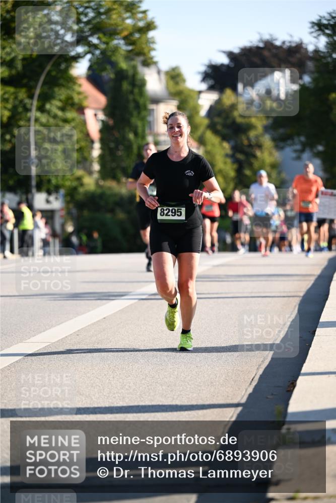 01.09.2024 - BARMER Alsterlauf Dr. Thomas Lammeyer http://msf.ph/oto/6893906 01.09.2024 09:28:57 Laufen 8295 meine-sportfotos.de