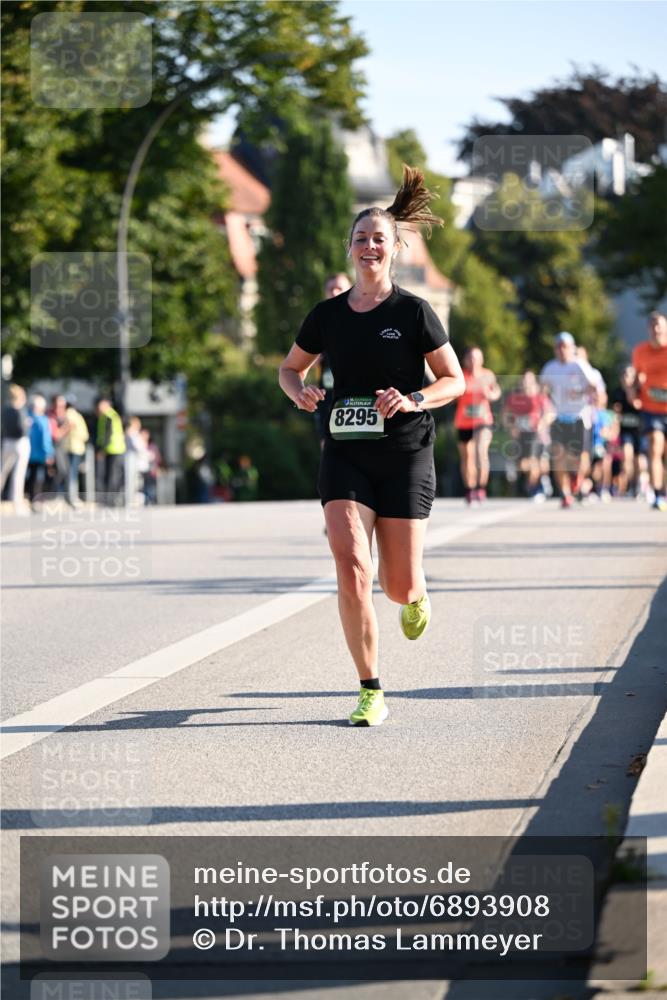 01.09.2024 - BARMER Alsterlauf Dr. Thomas Lammeyer http://msf.ph/oto/6893908 01.09.2024 09:28:57 Laufen 8295 meine-sportfotos.de